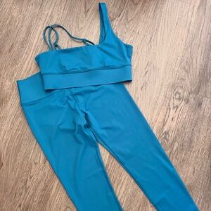 Carbon38 Teal Activewear Set | Sports Bra & High-Waist Leggings Size Large